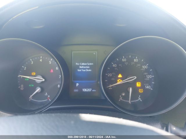 NMTKHMBX3JR029069 Toyota C-hr Xle Premium