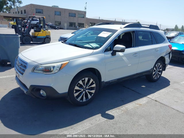 Subaru Outback 2.5i Limited 2015 4S4BSAJC3F3243306 Image 2