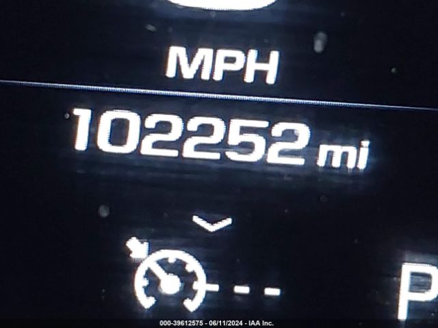 1GNSCCKC3HR286031 Chevrolet Tahoe Premier