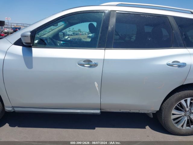 5N1DR2BM5LC612924 Nissan Pathfinder Sv 4wd