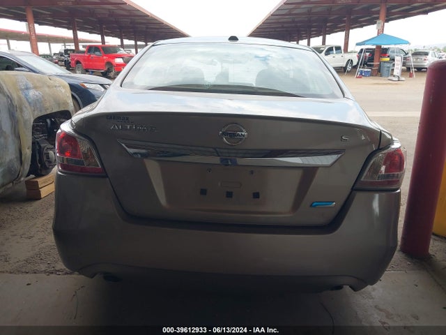 Nissan Altima 2.5 S 2014 1N4AL3AP3EC299438 Image 16