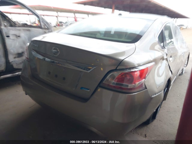 Nissan Altima 2.5 S 2014 1N4AL3AP3EC299438 Image 4
