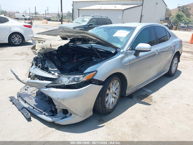 Toyota CAMRY LE 2020 4T1C11AK5LU306233 Image 2