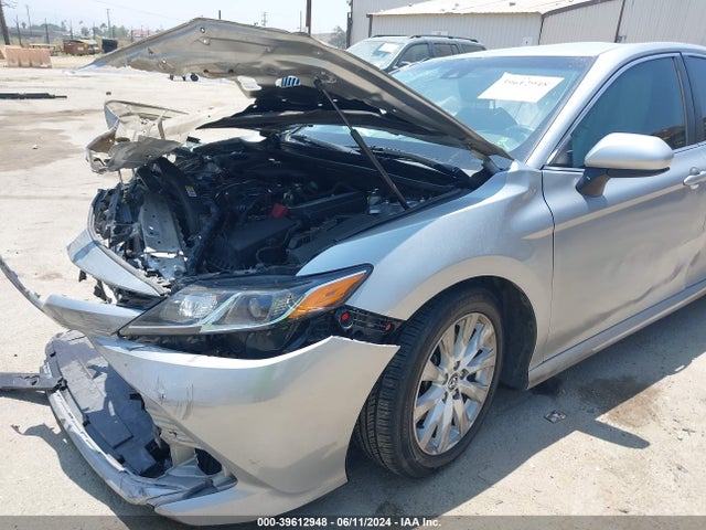 Toyota CAMRY LE 2020 4T1C11AK5LU306233 Image 6