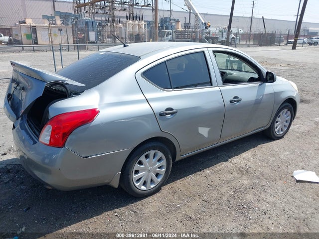 Nissan Versa 1.6 S+ 2014 3N1CN7AP1EL858089 Image 4