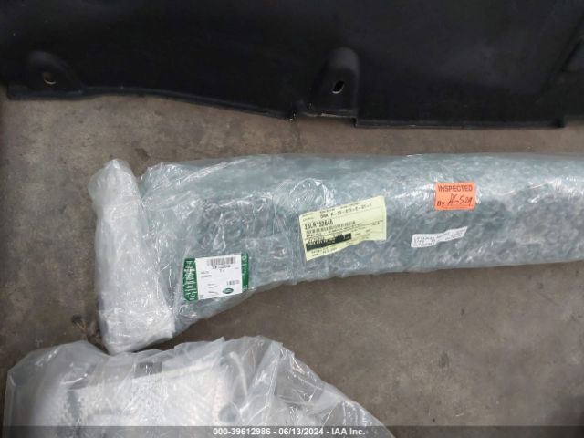 SALEJFEU1R2248737 Land Rover Defender 130 P400 S