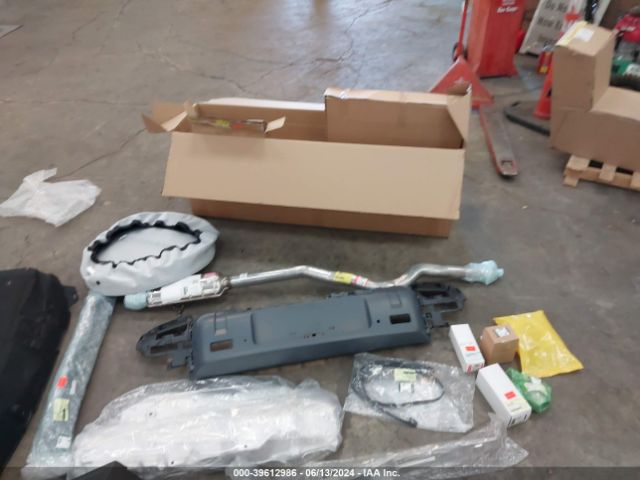 SALEJFEU1R2248737 Land Rover Defender 130 P400 S