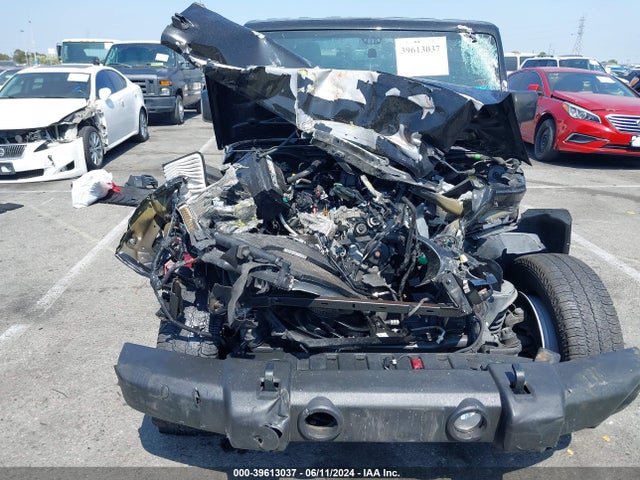 1C4BJWDGXHL733716 Jeep Wrangler Unlimited Sport 4x4