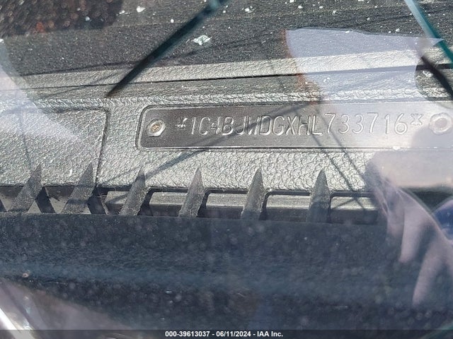 1C4BJWDGXHL733716 Jeep Wrangler Unlimited Sport 4x4