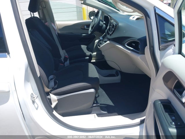 2C4RC1CG1PR516431 Chrysler Voyager Lx