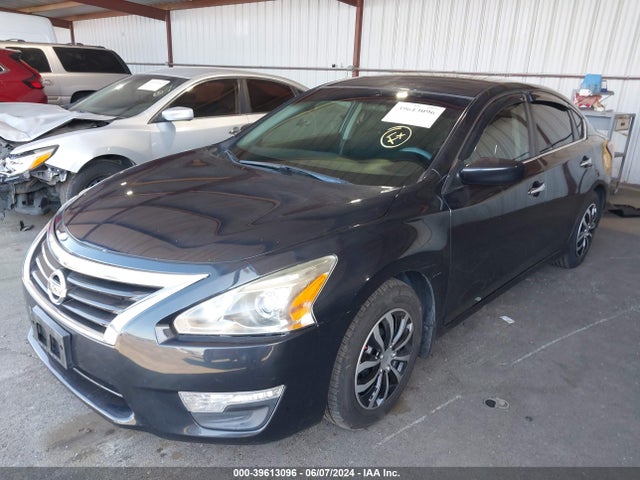 Nissan Altima 2.5 S 2015 1N4AL3AP2FN867992 Image 2