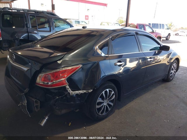 Nissan Altima 2.5 S 2015 1N4AL3AP2FN867992 Image 4