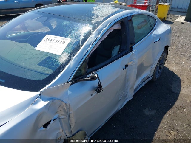 Tesla Model S 100d/75d/p100d 2018 5YJSA1E28JF250515 Image 6