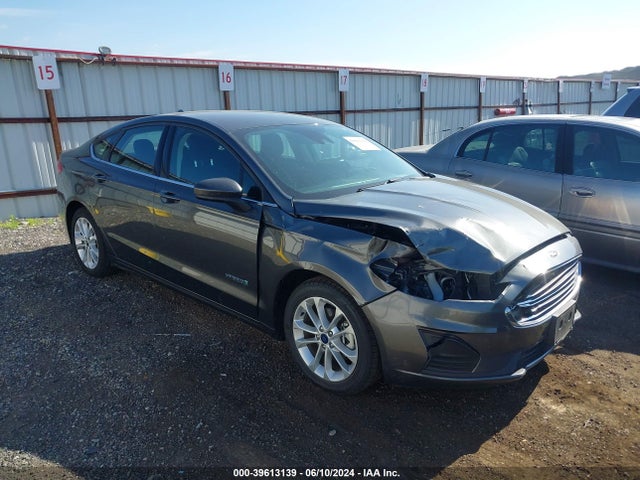 2019 3FA6P0LU9KR182665 главное изображение