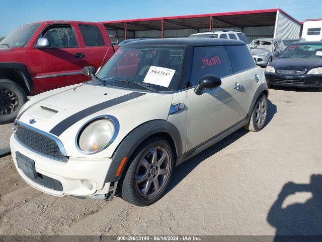 2010 MINI COOPER S WMWMF7C50ATW88465 Photo 1