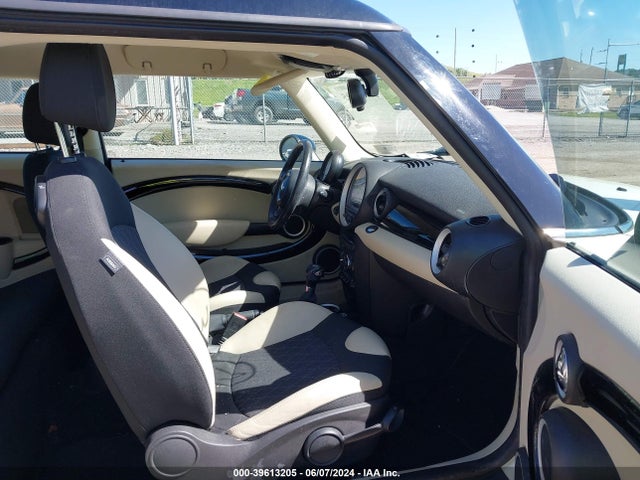 2012 MINI COOPER S CLUBMAN WMWZG3C58CTY37378 Photo 4