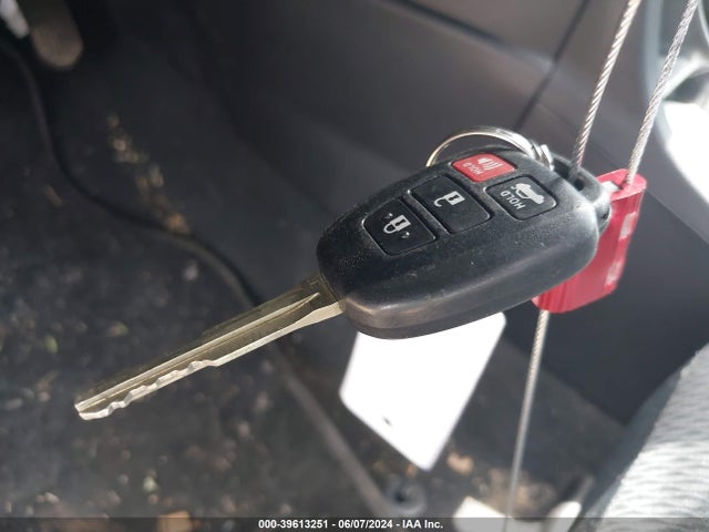Toyota COROLLA LE 2019 2T1BURHE3KC235955 Image 11
