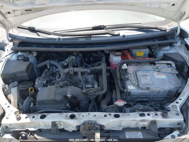 JTDKDTB38G1125550 Toyota Prius C One