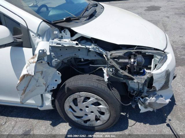 JTDKDTB38G1125550 Toyota Prius C One