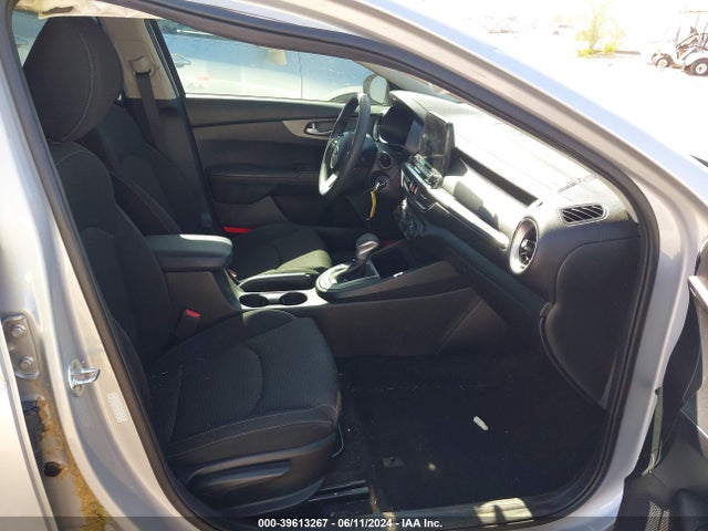 KIA Forte Lxs 2021 3KPF24AD1ME414009 Image 5