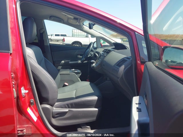 Toyota Prius V Five 2014 JTDZN3EU9E3364106 Image 5