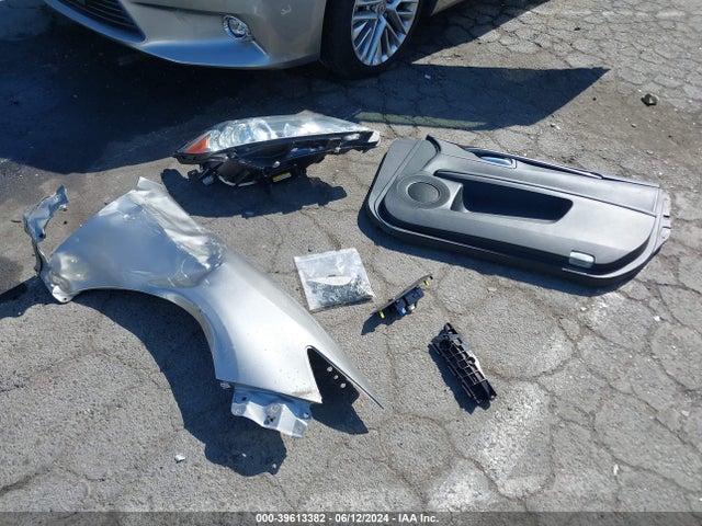 Lexus ES 350 2015 JTHBK1GG3F2209093 Image 12