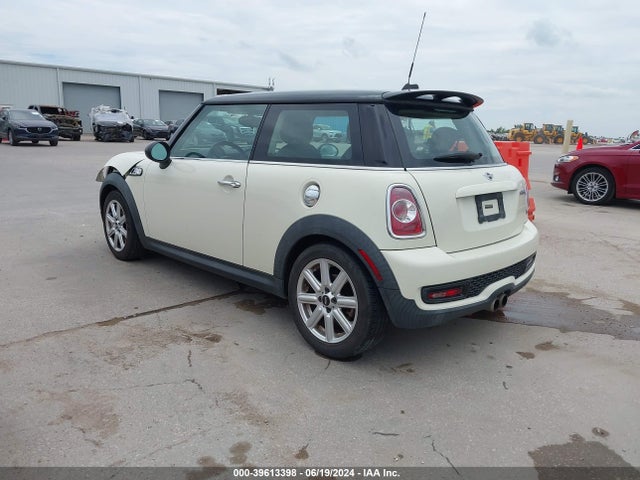 2013 MINI HARDTOP WMWSV3C50DT478696 Photo 2