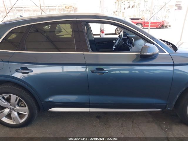 WA1BNAFY7J2209202 Audi Q5 2.0t Premium/2.0t Tech Premium