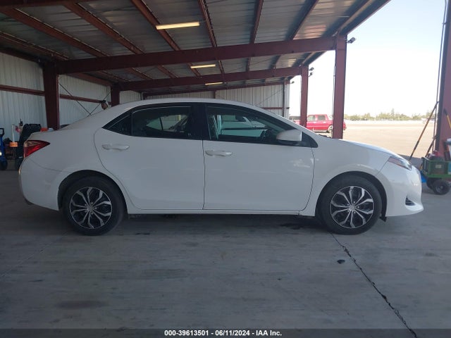 Toyota COROLLA LE 2018 2T1BURHE1JC986731 Image 13