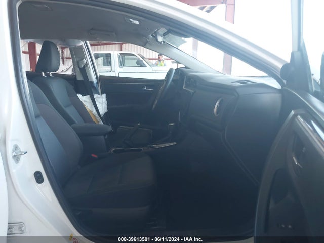 Toyota COROLLA LE 2018 2T1BURHE1JC986731 Image 5