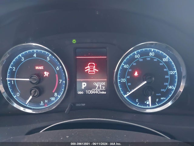 Toyota COROLLA LE 2018 2T1BURHE1JC986731 Image 7