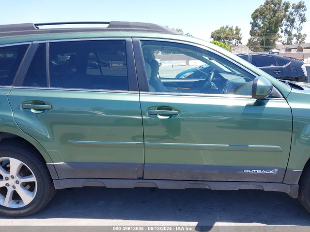 Subaru Outback 2.5i Limited 2014 4S4BRBLC4E3211154 Image 13