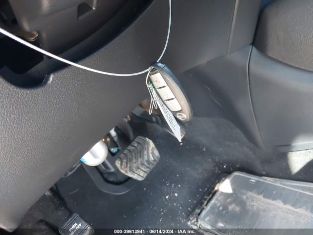 KNMAT2MV7GP669199 Nissan ROGUE SV