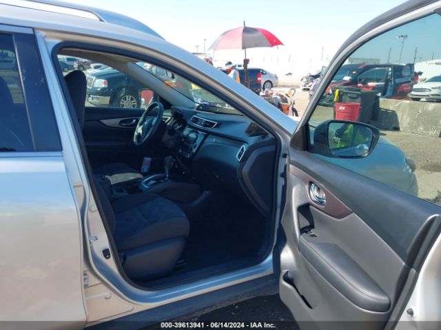 KNMAT2MV7GP669199 Nissan ROGUE SV