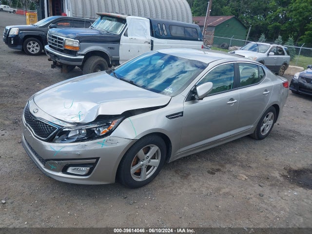 KIA Optima Lx 2015 KNAGM4A79F5531616 Image 2