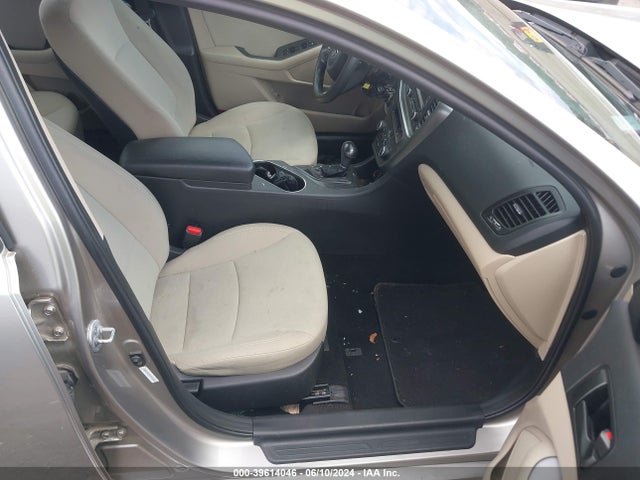 KIA Optima Lx 2015 KNAGM4A79F5531616 Image 5