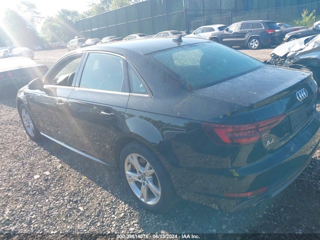 WAUDNAF42JA141129 Audi A4 2.0t Premium/2.0t Tech Premium