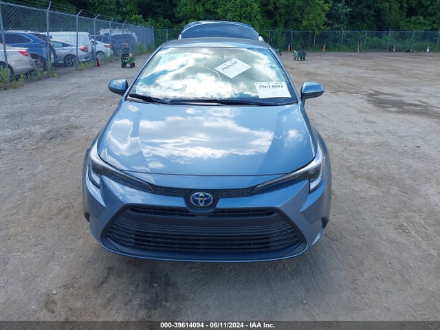 Toyota Corolla Hybrid Le 2024 JTDBCMFE9R3040650 Image 13
