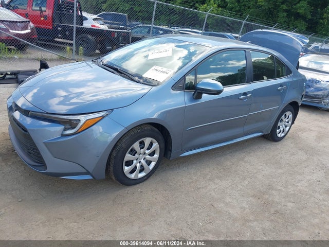 Toyota Corolla Hybrid Le 2024 JTDBCMFE9R3040650 Image 2