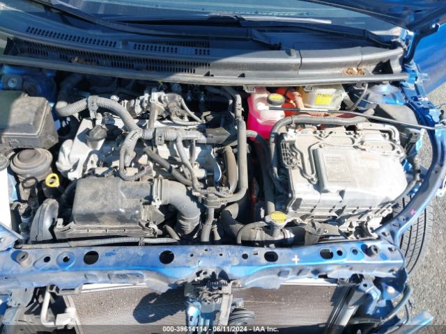JTDKDTB39E1073049 Toyota Prius C One