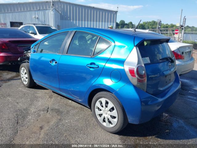 JTDKDTB39E1073049 Toyota Prius C One