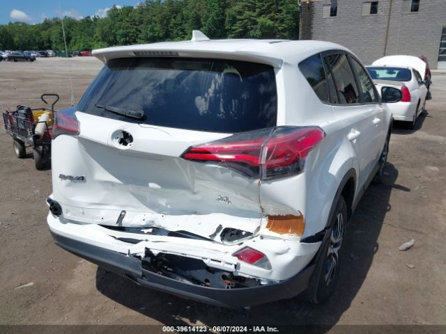 JTMBFREV5JJ727839 Toyota RAV4 LE