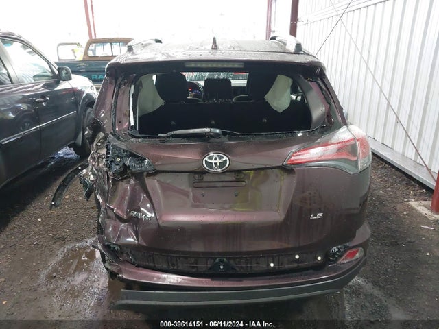 Toyota RAV4 LE 2018 2T3ZFREV6JW479309 Image 16