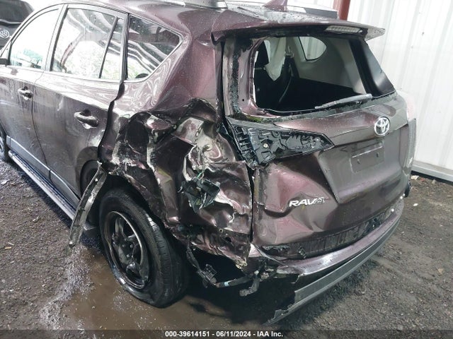 Toyota RAV4 LE 2018 2T3ZFREV6JW479309 Image 6