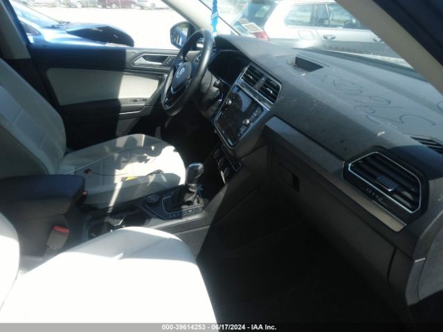 2019 VOLKSWAGEN TIGUAN 3VV2B7AX2KM156923 Photo 4