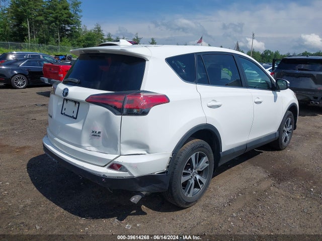 Toyota Rav4 Xle 2018 2T3RFREV8JW792149 Image 4