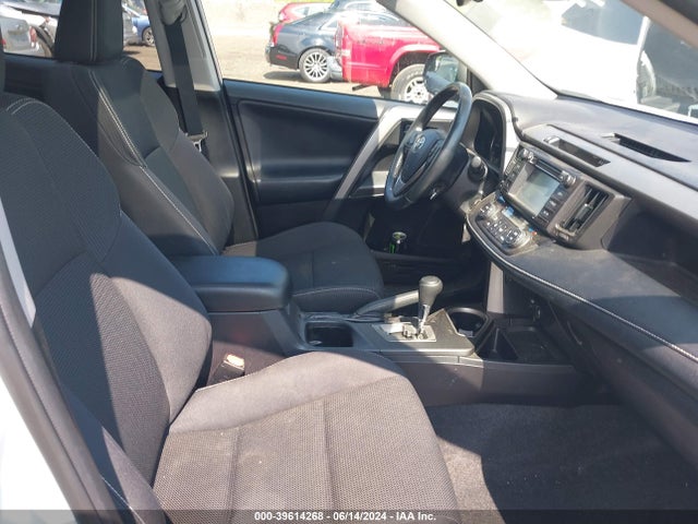 Toyota Rav4 Xle 2018 2T3RFREV8JW792149 Image 5