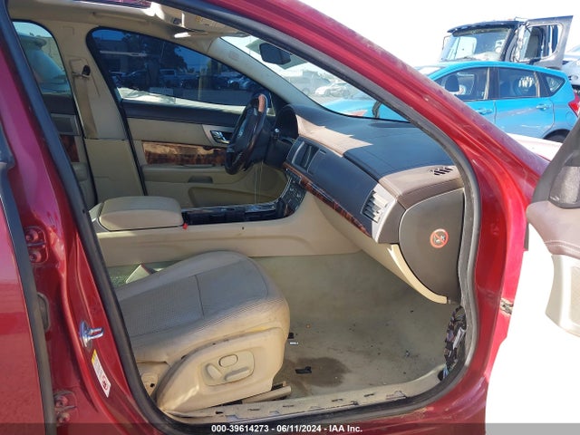 2009 JAGUAR XF SAJWA06B49HR06992 Photo 4