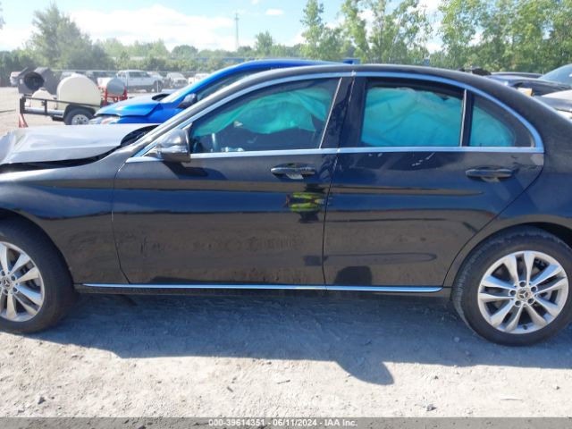 55SWF8EB2KU316097 Mercedes-Benz C 300 4matic