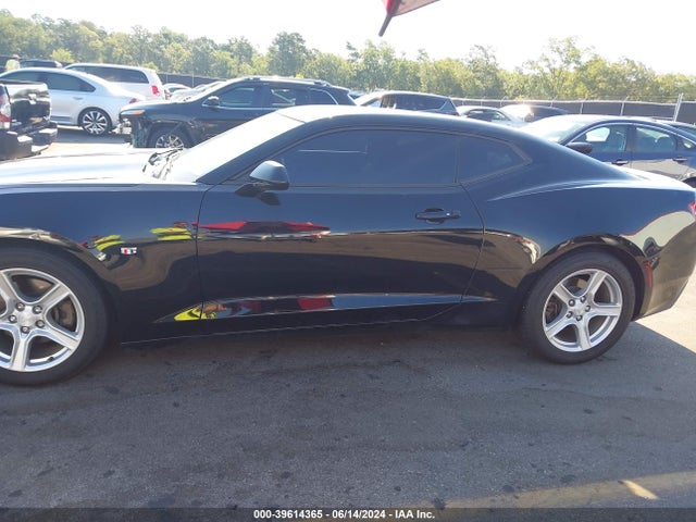 Chevrolet Camaro 1lt 2017 1G1FB1RS8H0114119 Image 14